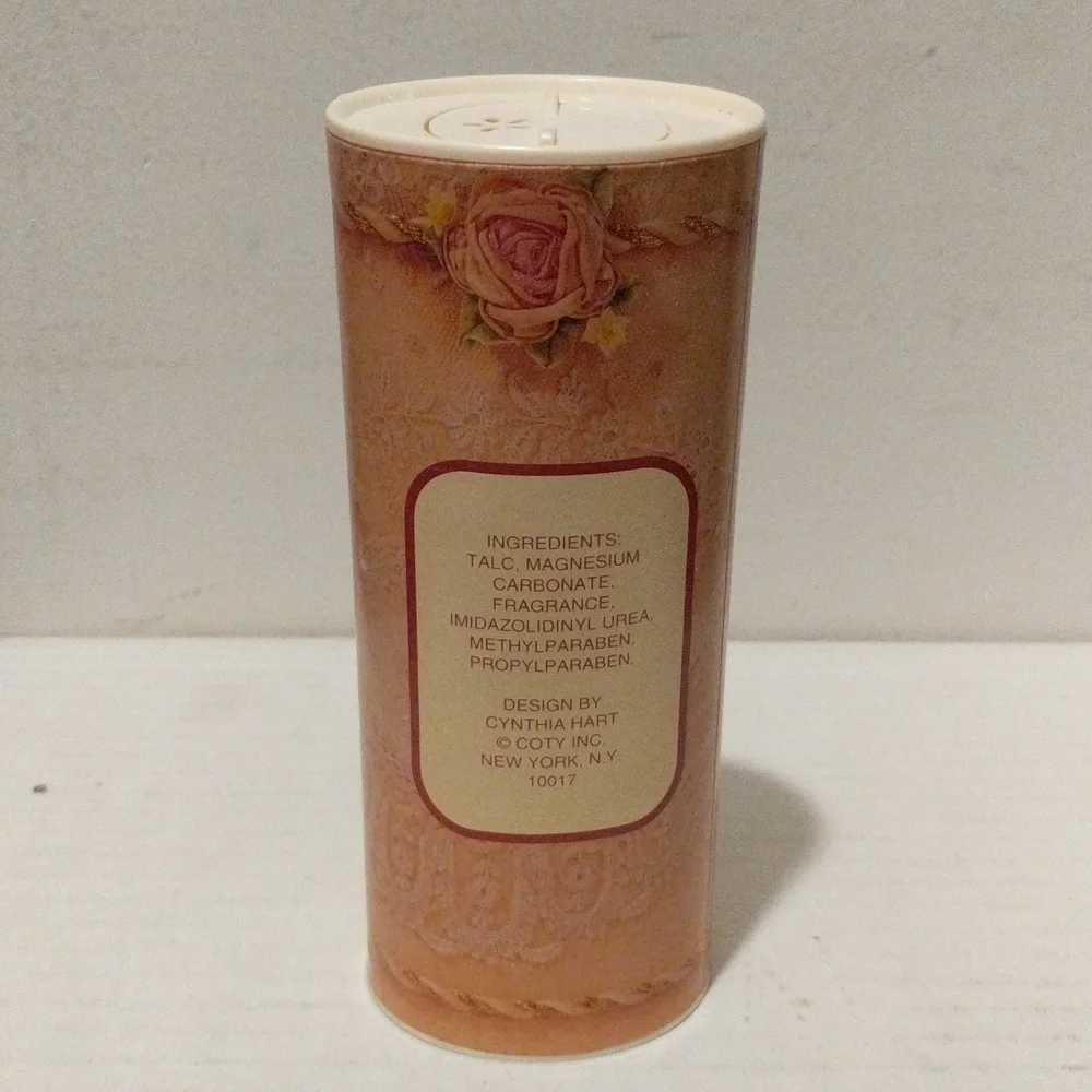 Truly Lace Body Powder 3.7 oz.Cynthia Hart by Coty - Picture 2 of 2